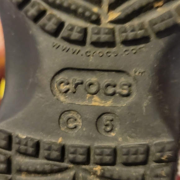 CROCS Kids' Black and Yellow Dino Water Shoes - Picture 2 of 2